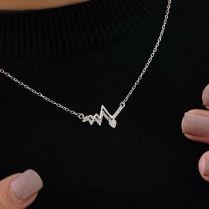 گردنبند جواهری ضربان قلب نقره / هدیه عاشقانه دخترانه /کادو تولد لاکچری و خاص