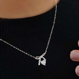 گردنبند جواهری پاپیون قلبی نقره / هدیه عاشقانه دخترانه /کادو تولد لاکچری و خاص