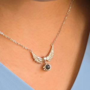 گردنبند دوست دارم به صد زبان طرح بال فرشته نقره / هدیه عاشقانه دخترانه /کادو تولد لاکچری و خاص